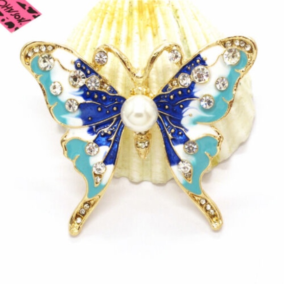 NEW BETSEY JOHNSON RHINESTONE EMBELLISHED BLUE & PEARL BUTTERFLY BROOCH PIN UNUS - Picture 1 of 6